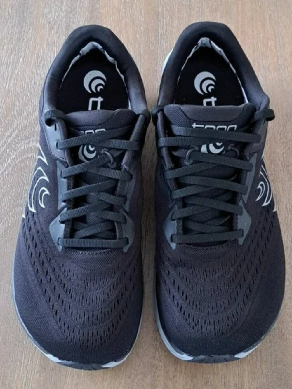 Topo Athletic Phantom 4 WP Running Shoes - Black/Charcoal - Size: Men 10 - Picture 3 of 10
